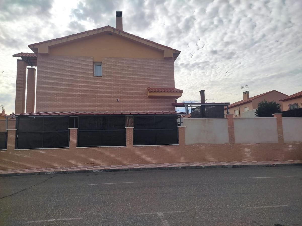 "La Villa De Iker" Con Chimenea, Barbacoa Y A 10 Mint De "Puy Du Fou" Argés Exterior foto